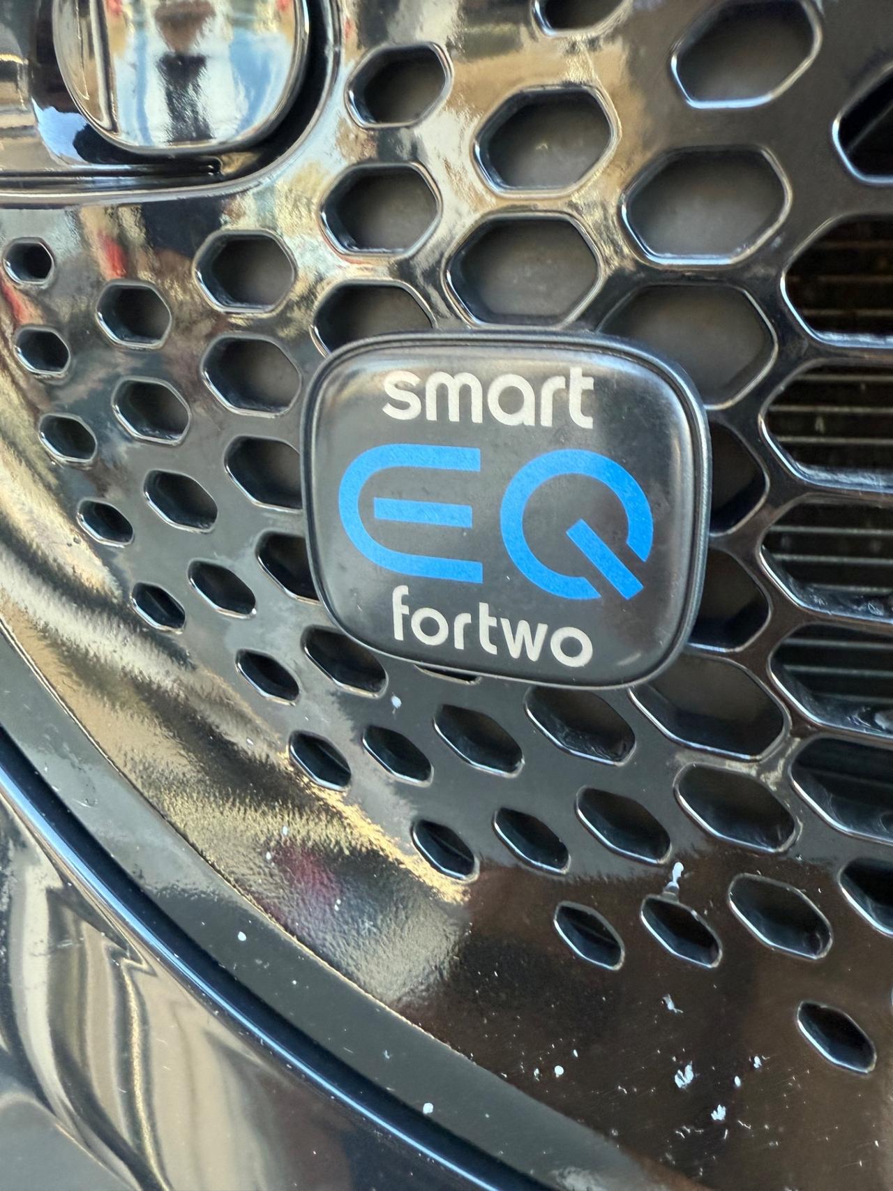 Smart ForTwo Prime TETTO PANORAMICO,INTERNI IN PELLE,TELECAMERA,NAVIGATORE.FULL LED,BLUETOOTH