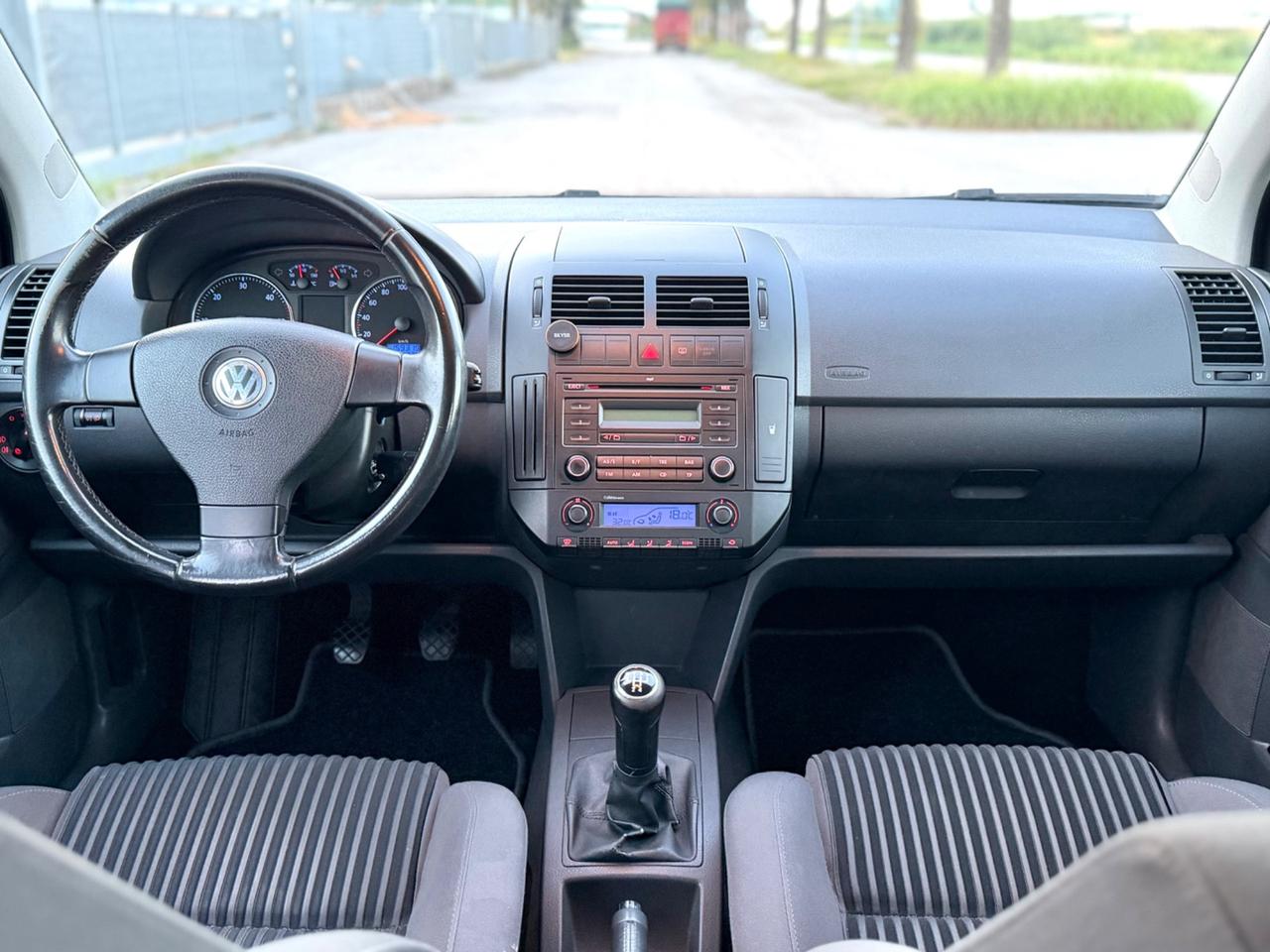 Volkswagen Polo 1.4/80CV TDI 5p. Sportline