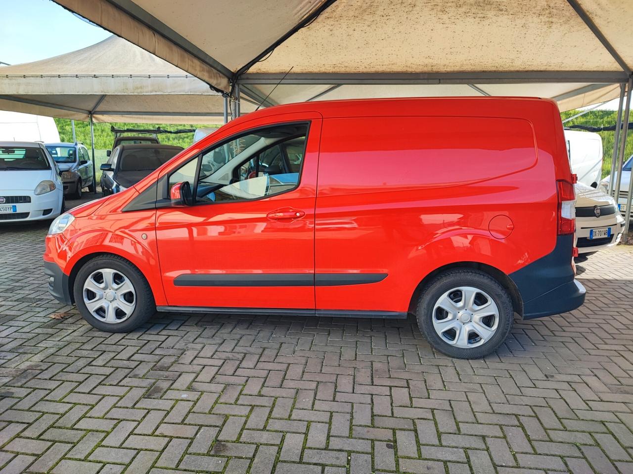 Ford Courier Euro 6B Tdci