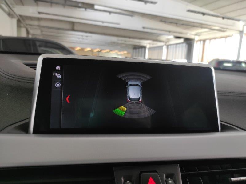 BMW X2 (F39) - X2 sDrive18i Business-X