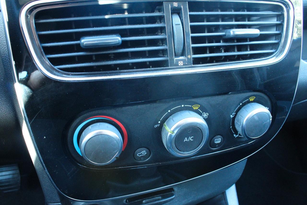 Renault Clio 1.2 75CV 5 porte Intens