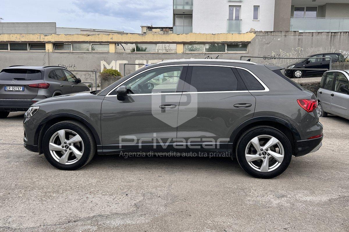AUDI Q3 35 TDI quattro S tronic Business Advanced