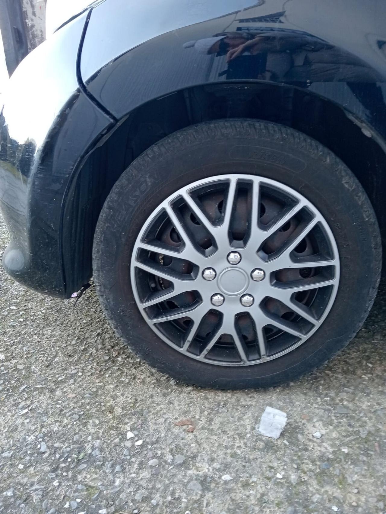 Peugeot 107 1.0 68CV 3p. Sweet Years