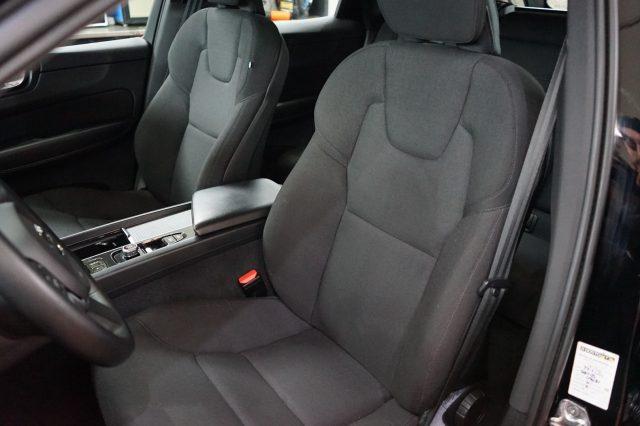 VOLVO XC60 B4 (d) AWD Geartronic Business