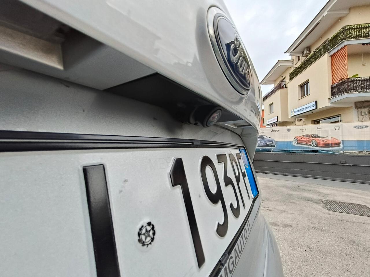 Ford Kuga 1.5 TDCI 120 CV S&S 2WD ST-Line