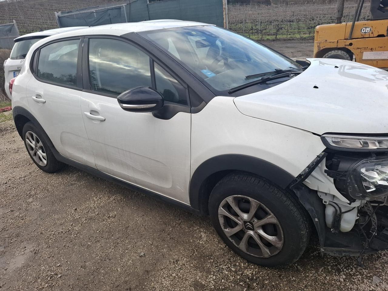 CITROEN C3 2020 VAN DIESEL SINISTRATA VA IN MOTO