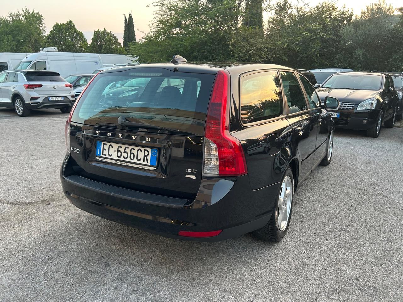 Volvo V50 1.6 D 150000km