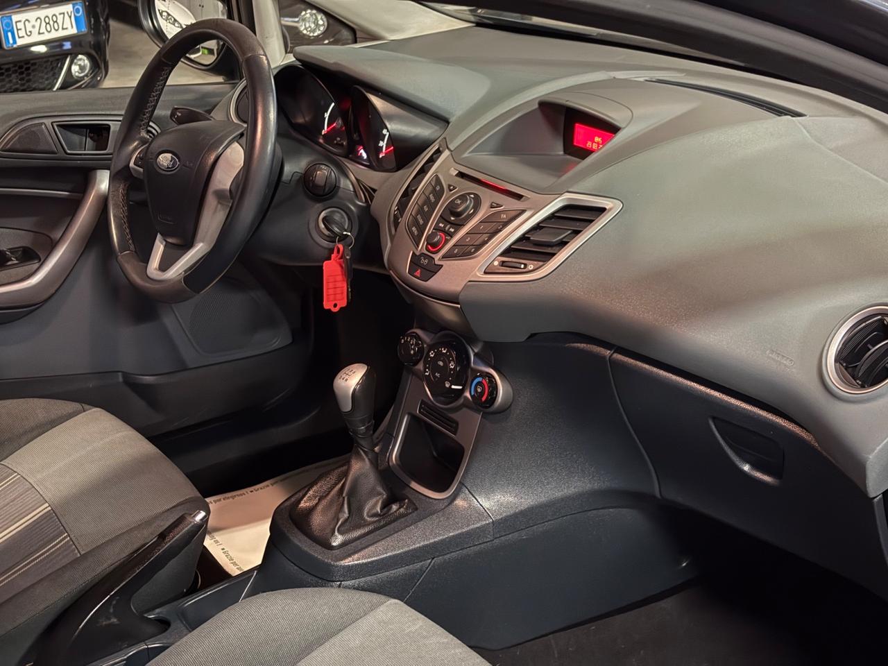 Ford Fiesta 1.2 82CV 3 porte Titanium UNICO PROPRIETARIO