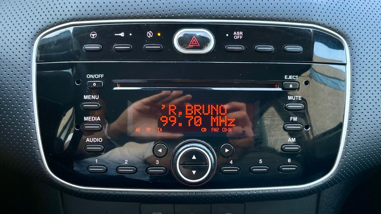 FIAT PUNTO EVO 1.3 MJT DYNAMIC 75CV - NEOPATENTATI