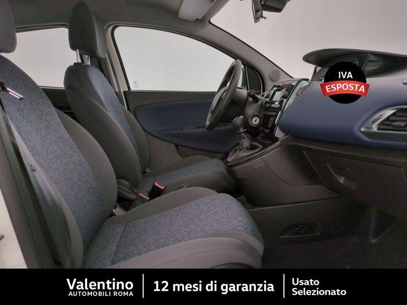 Lancia Ypsilon 1.0 FireFly 5 porte S&S Hybrid Silver Plus