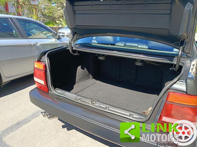 LANCIA Thema 8.32 FERRARI