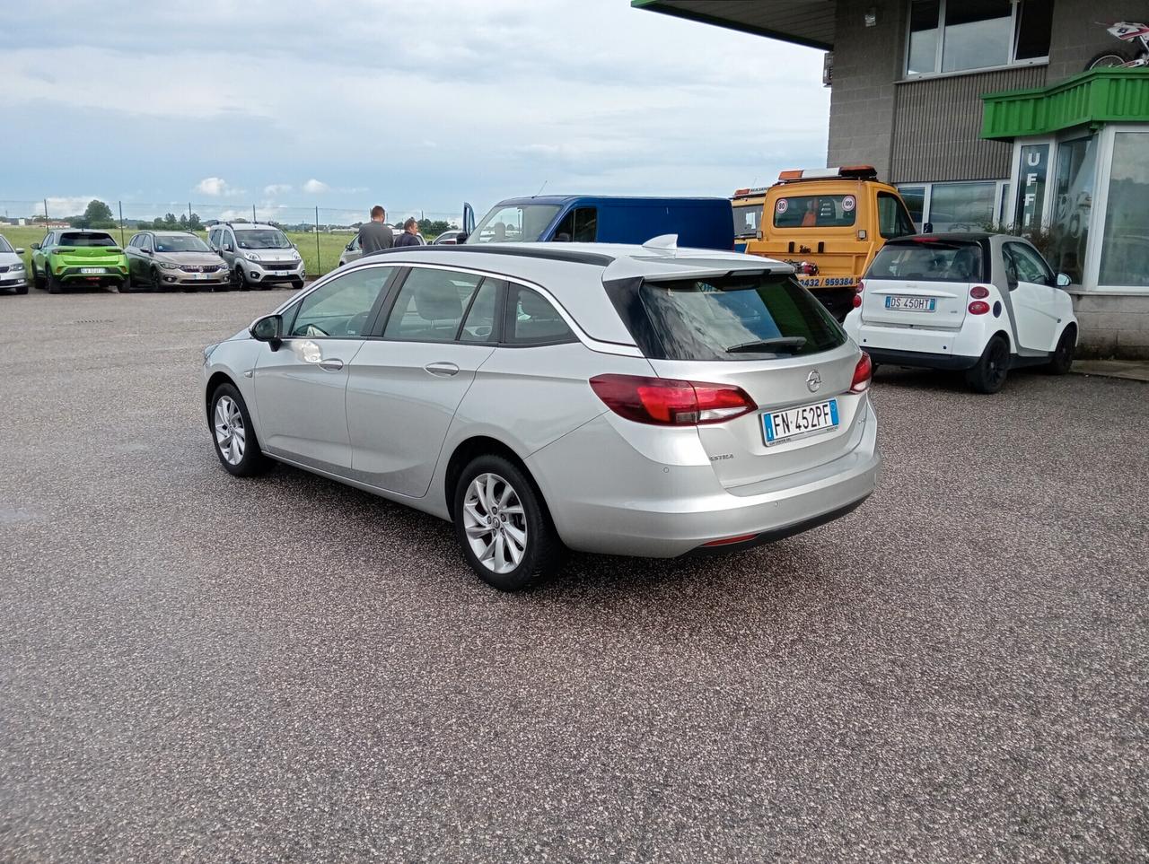 Opel Astra 1.6 CDTi 110CV Sports Tourer Business