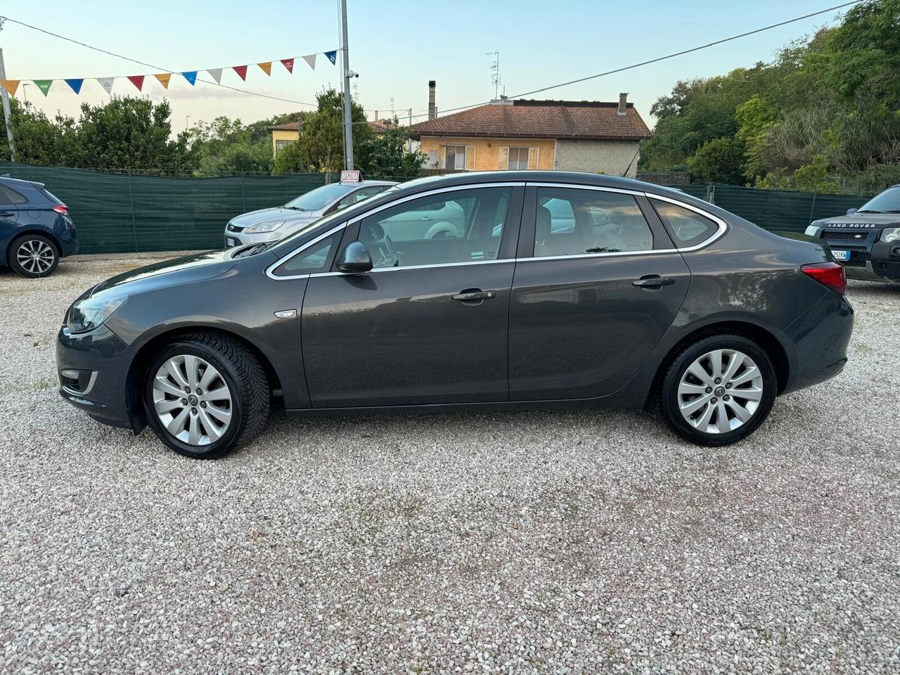 Opel Astra 1.7 CDTI 130CV 2014 GARANZIA
