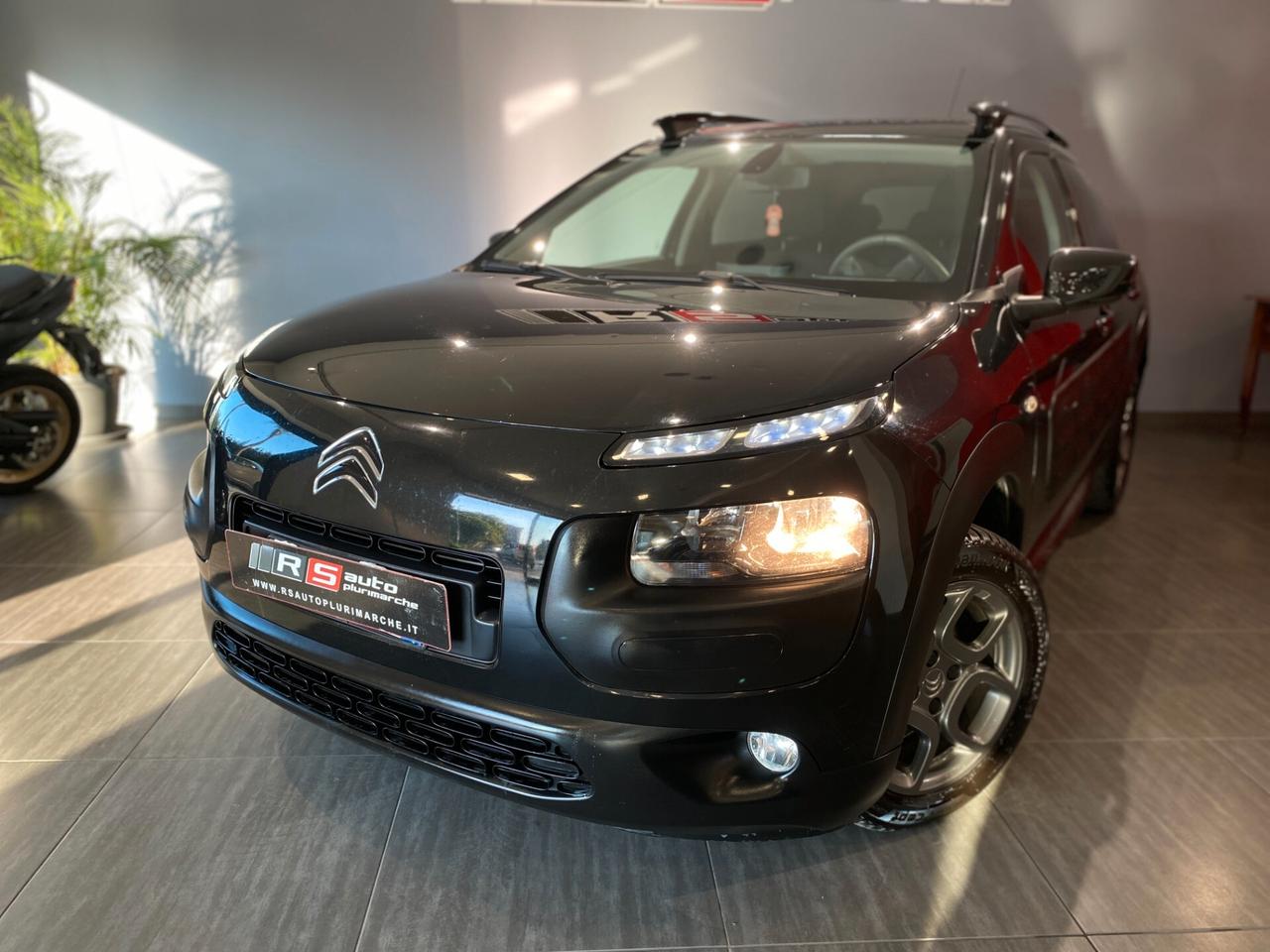Citroen C4 Cactus BlueHDi 100 Shine