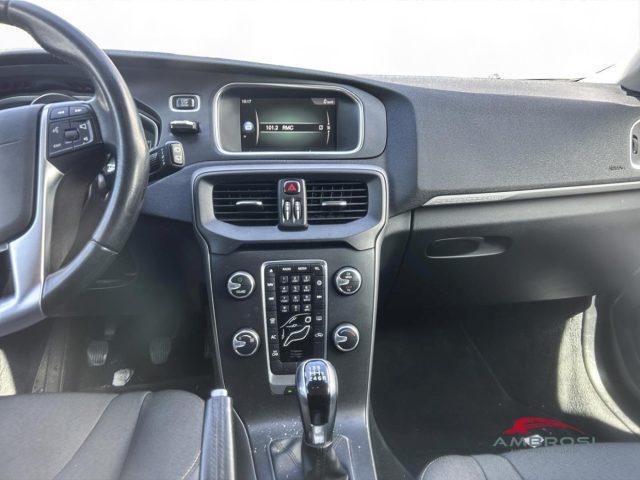 VOLVO V40 Cross Country D2 Business Plus