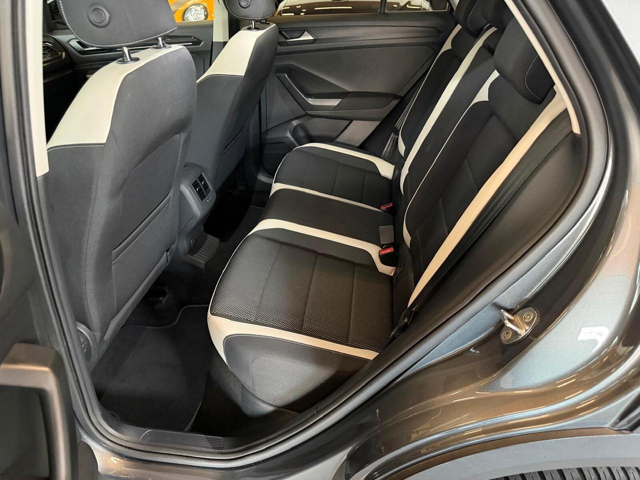 Volkswagen T-Roc 1.6 TDI SCR Advanced BlueMotion Technology
