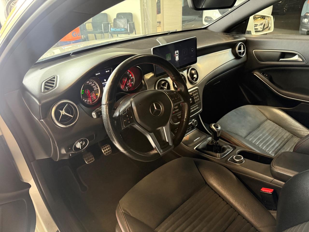 Mercedes-benz CLA 180 CDI Premium