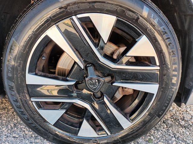 PEUGEOT 208 1200 PURETECH ALLURE 100CV CARPLAY LED"16