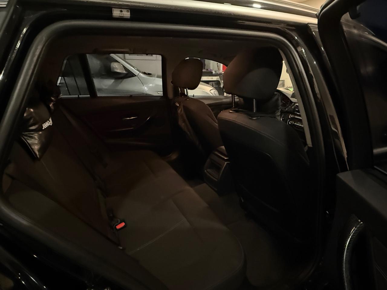 Bmw 318d SPORT AUTOMATICO NEOPATENTATI