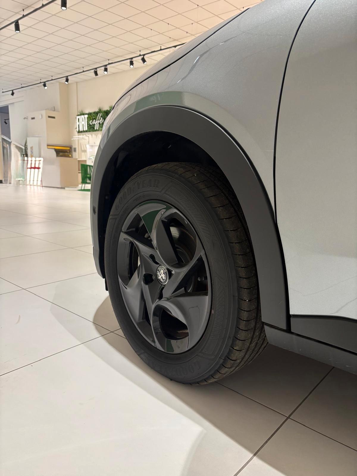 Alfa Romeo Junior 1.2 145 CV Hybrid eDCT6