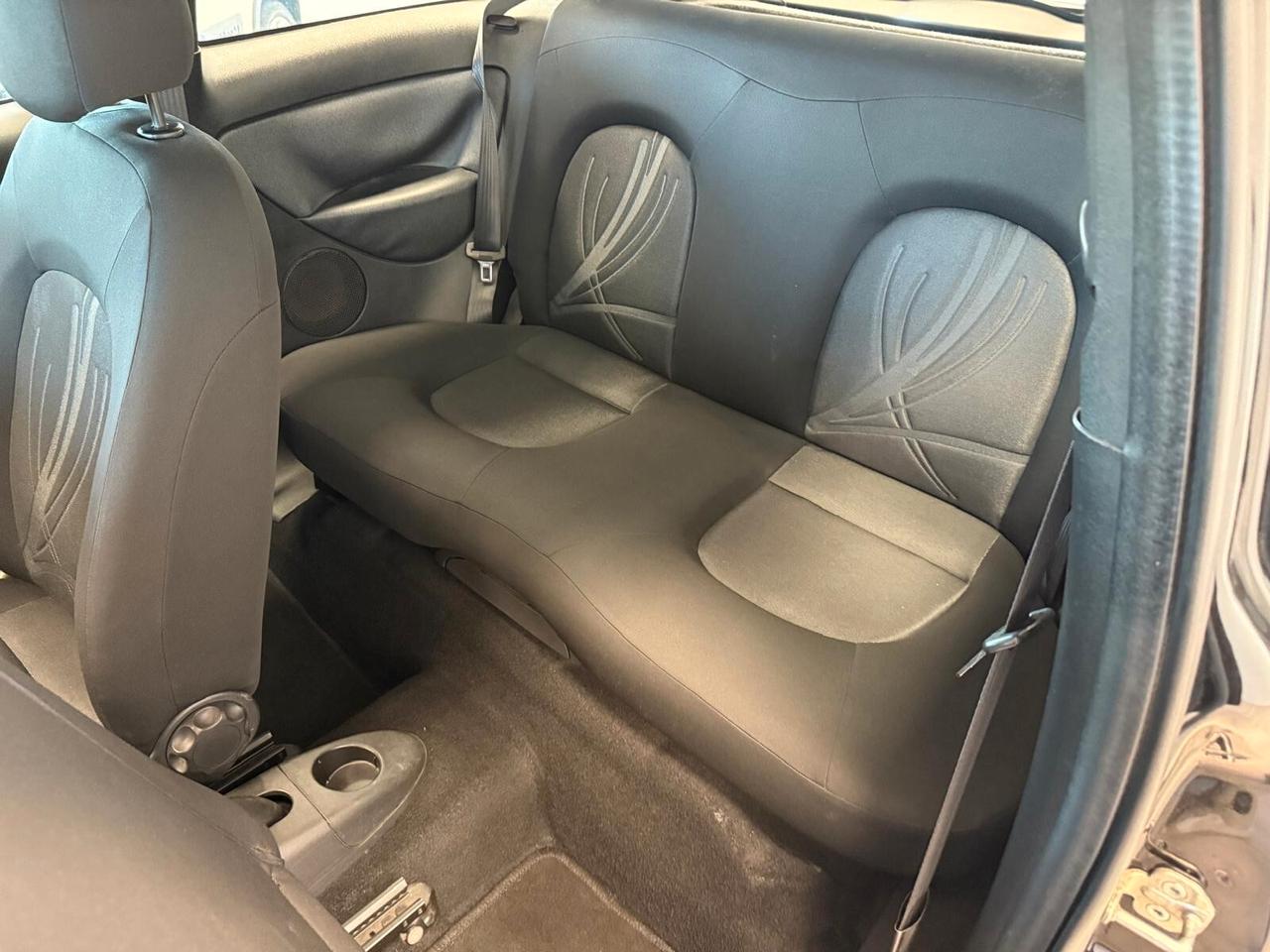 Lancia Ypsilon 1.2 69 CV Unyca