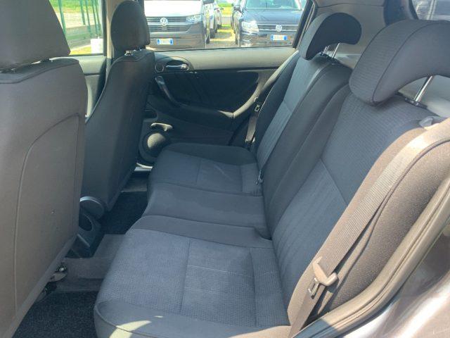 ALFA ROMEO 147 1.9 JTD (120) 5 porte Distinctive