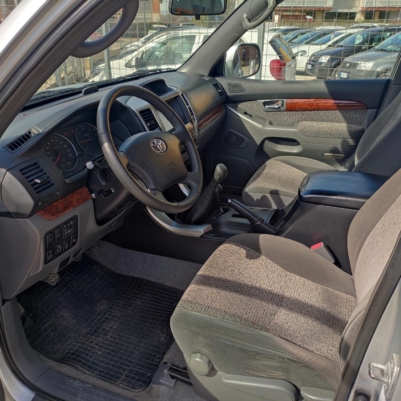 Toyota Land Cruiser 3.0 D-4D 16V cat 3 porte