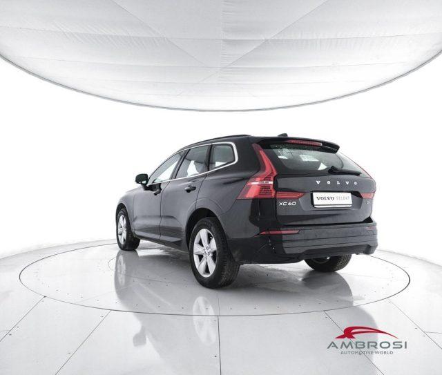 VOLVO XC60 B4 (d) AWD Geartronic Momentum Pro