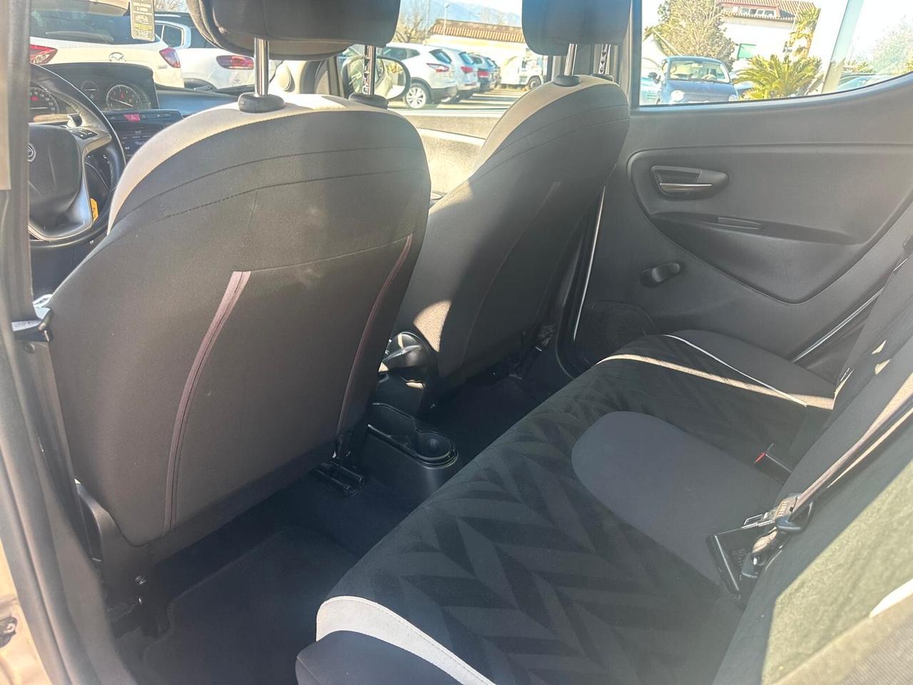 Lancia Ypsilon 1.2 GPL 69 CV 5 porte Platinum NEOPATENTATI