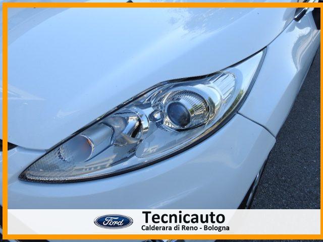 FORD Fiesta 1.4 5 porte Bz.- GPL Titanium *OK NEOPATENTATO*