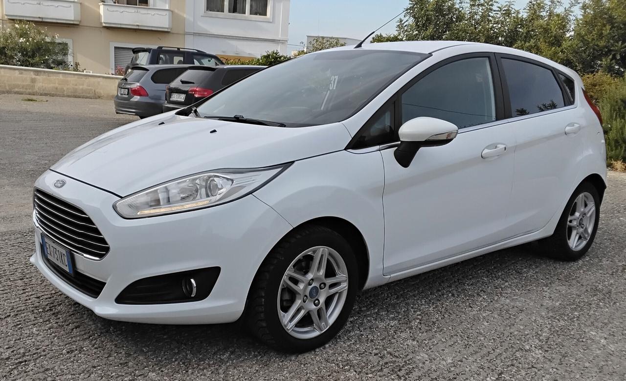 Ford Fiesta 1.5 TDCi 75CV 5 porte Titanium