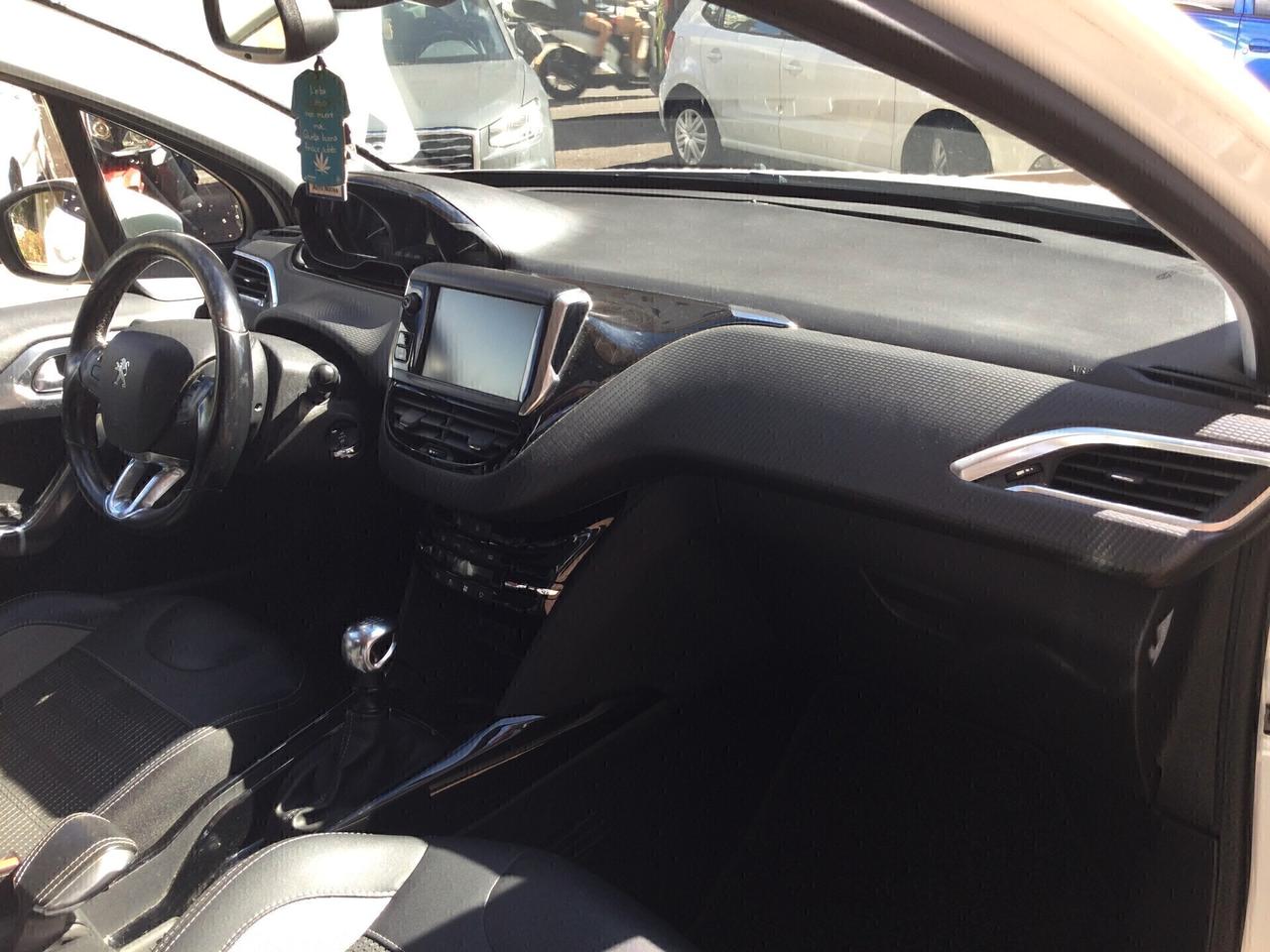 Peugeot 2008 BlueHDi 100 S&S Allure