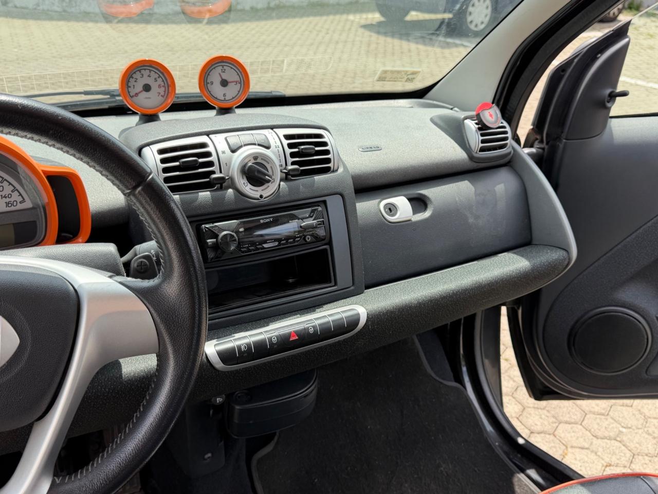 Smart Fortwo 1.0mhd 71cv km 49.000 - 2009 automatico