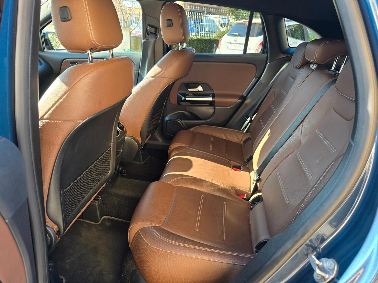 Mercedes-benz GLA 250 e EQ-Power Automatic Premium