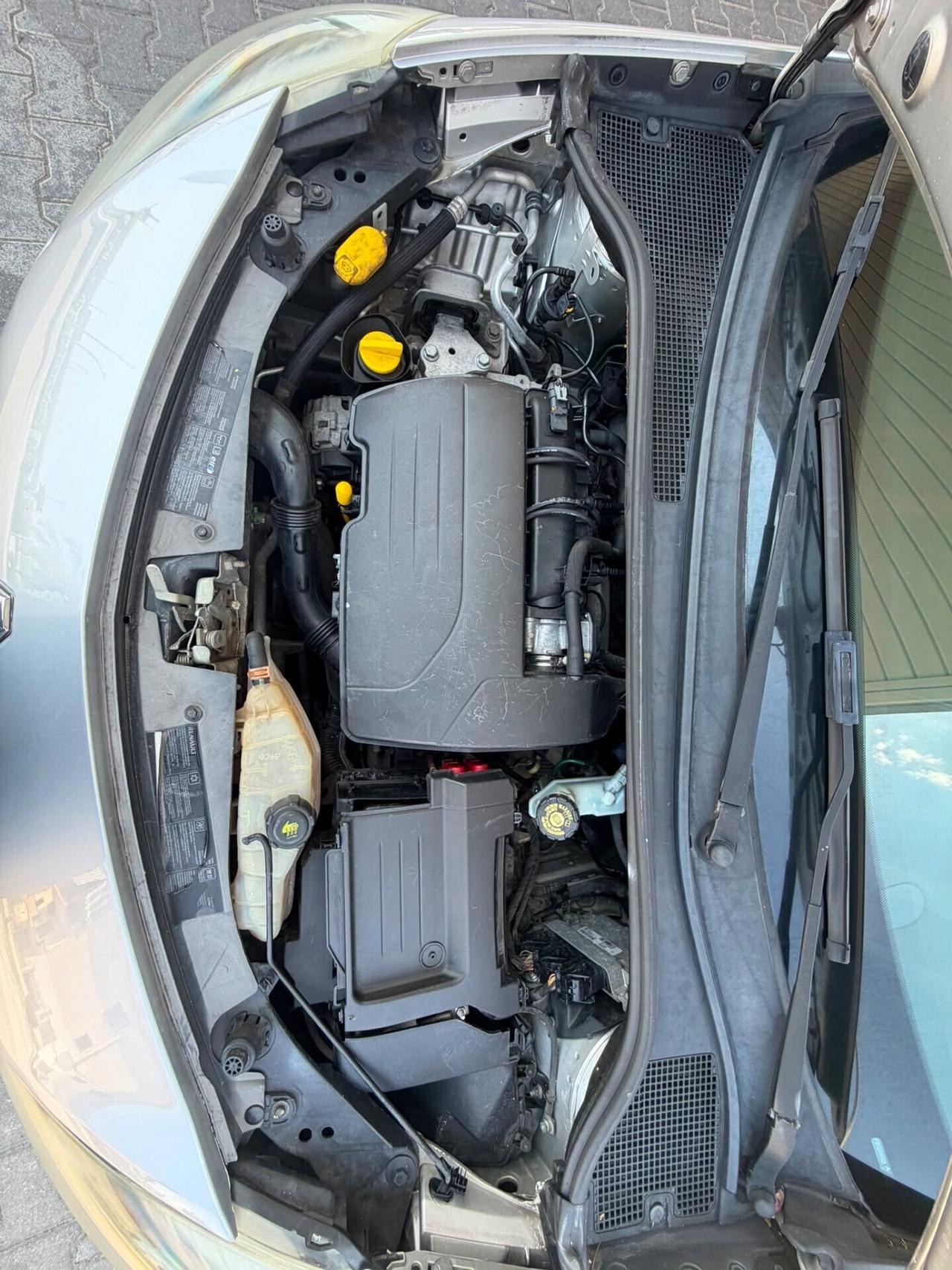 Renault Clio 1.2 16V 5 porte Dynamique