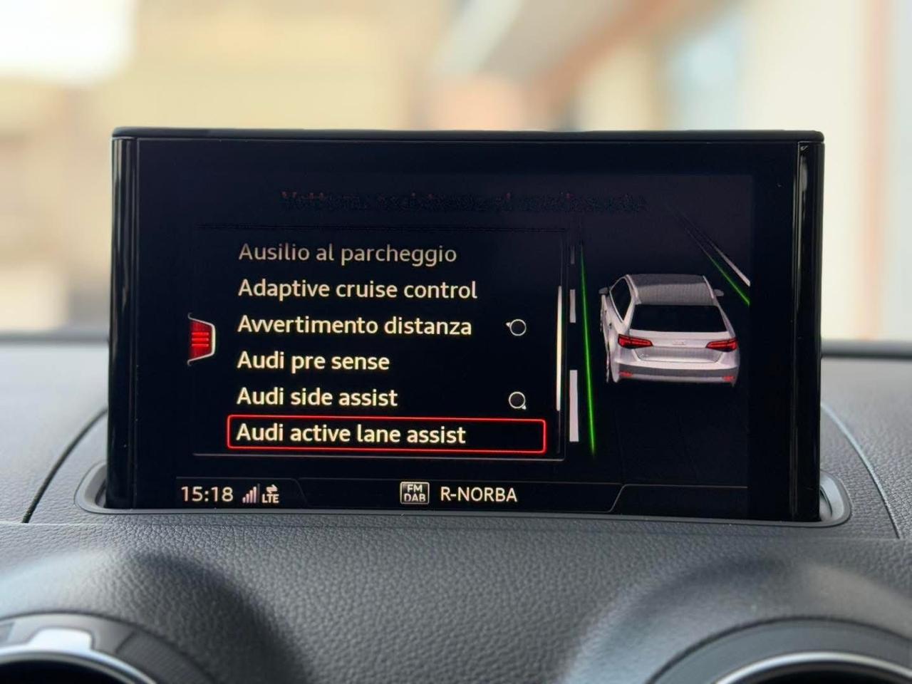 Audi A3 2.0 TDI quattro 184CV Stronic SLINE