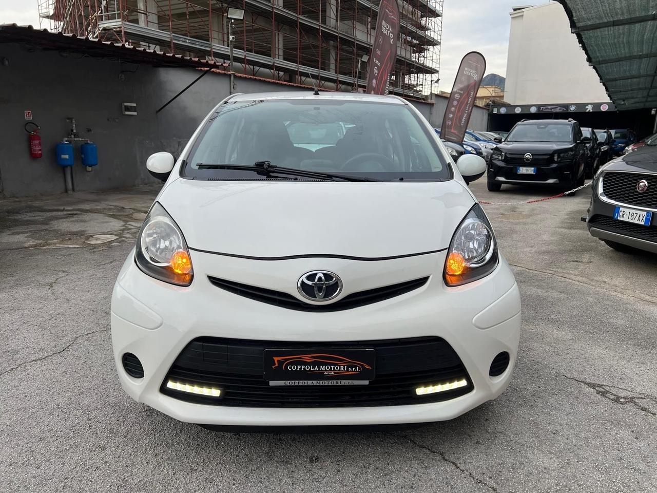 Toyota Aygo Aygo 5p 1.0 Active connect Clima/Navi/Bluetooth