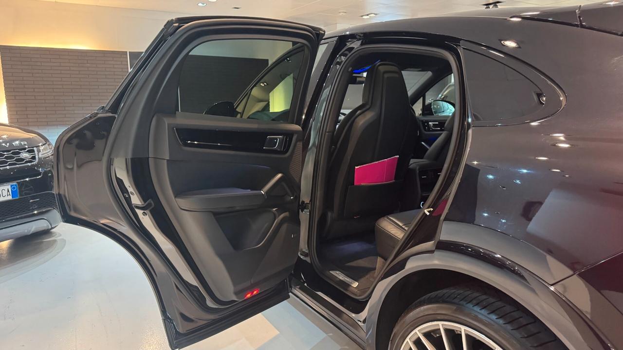 PORSCHE CAYENNE 3.0 BENZINA 340CV - 2021