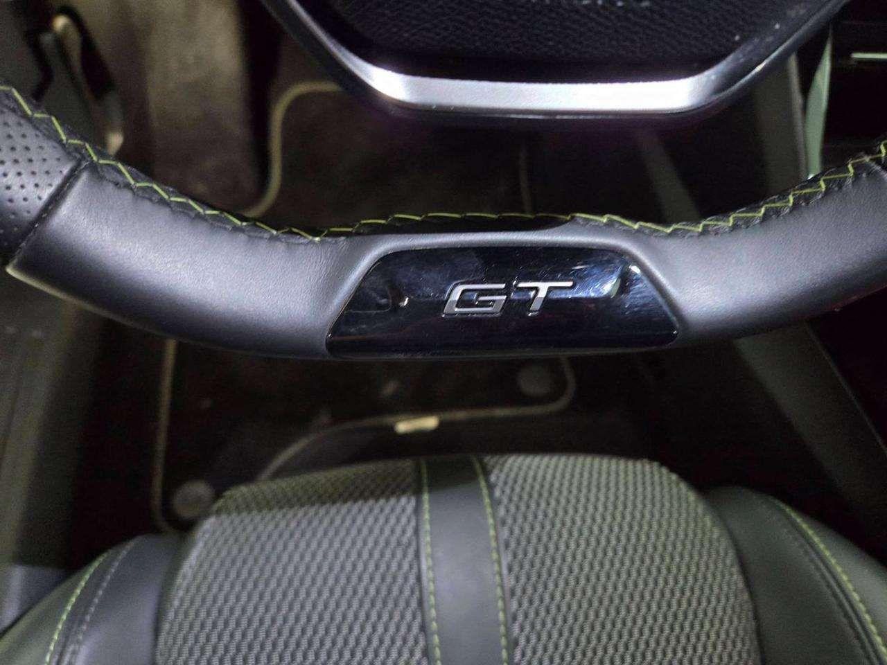 Peugeot 2008 Hybrid 145 e-DCS6 GT