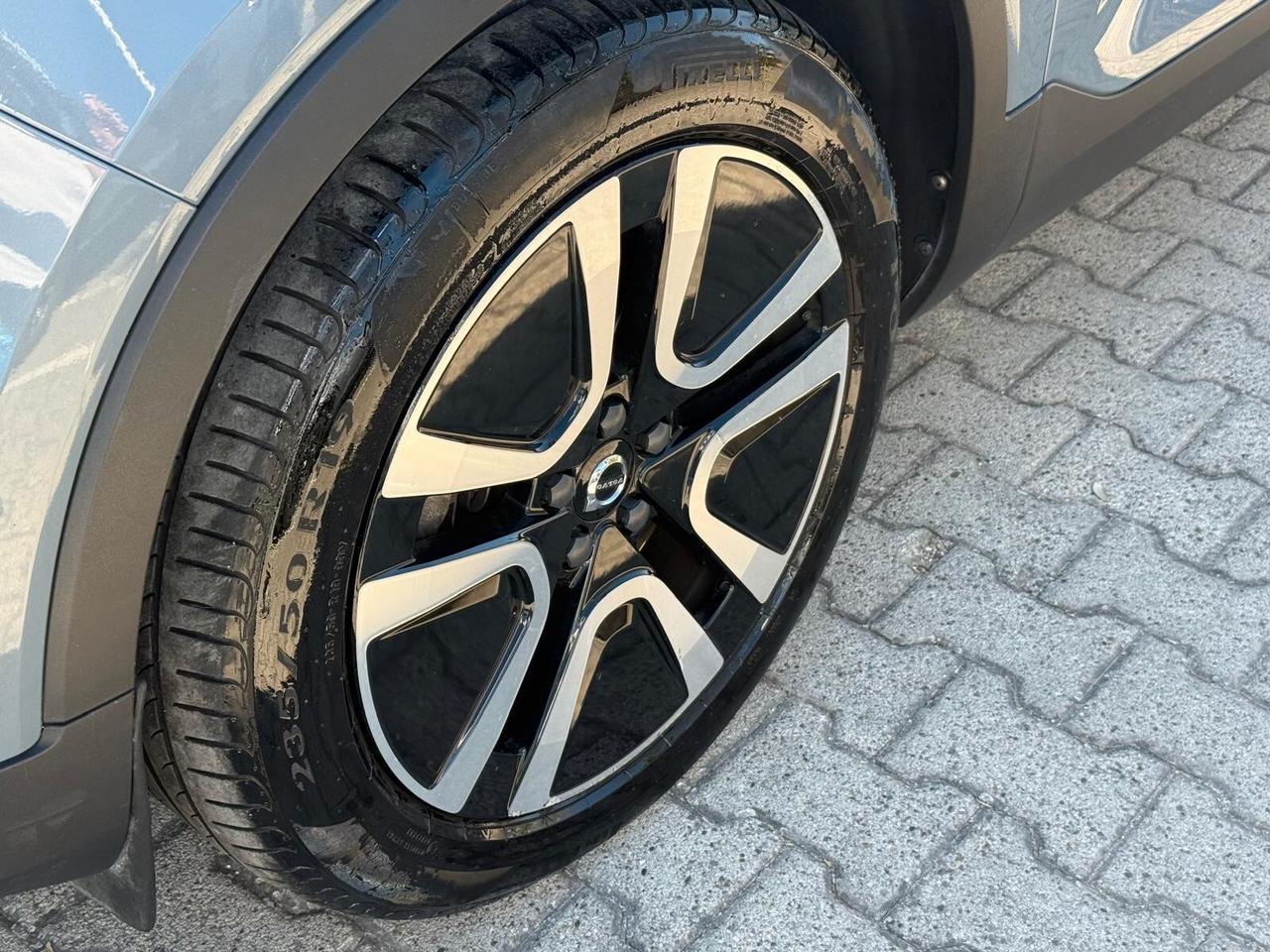 Volvo XC40 T5 Recharge Hybrid 262cv Auto Inscription Expression