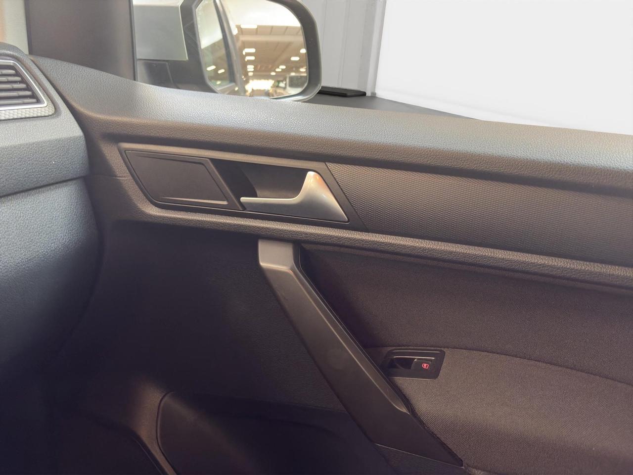 Volkswagen Caddy 2.0 tdi 122cv 4motion alltrack E6