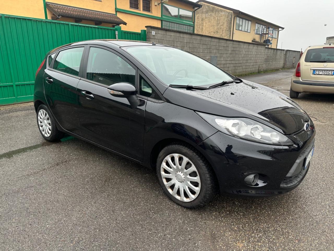 FORD FIESTA 39 MILA KM NEOPATENTATI