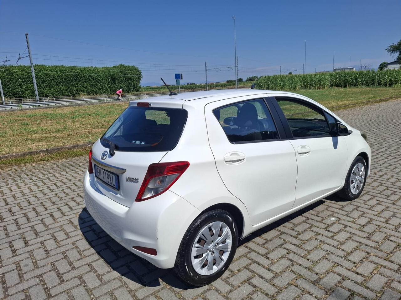 Toyota Yaris 1.0 5 porte Lounge