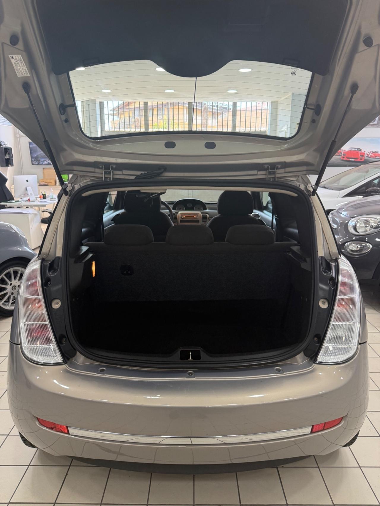 Lancia Ypsilon 1.2 gpl 150 mila km