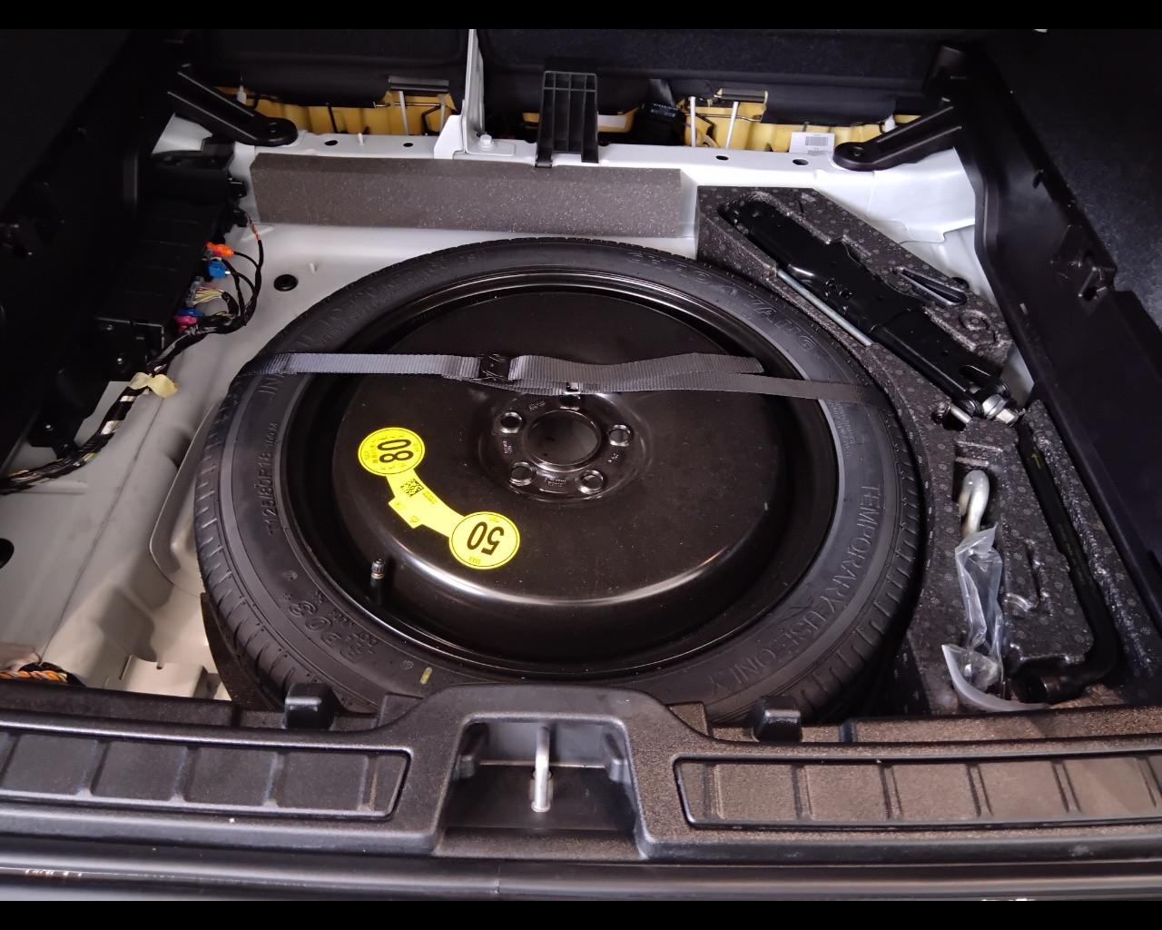 VOLVO XC40 - XC40 1.5 t2 Momentum Pro my21