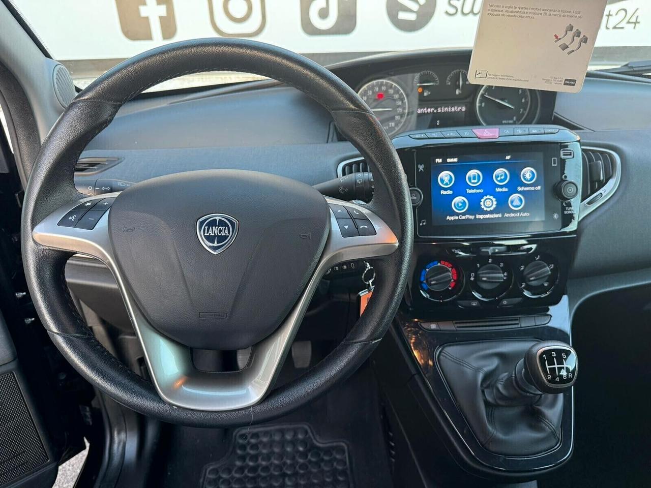 Lancia Ypsilon 1.0 FireFly 5 porte S&S Hybrid Gold