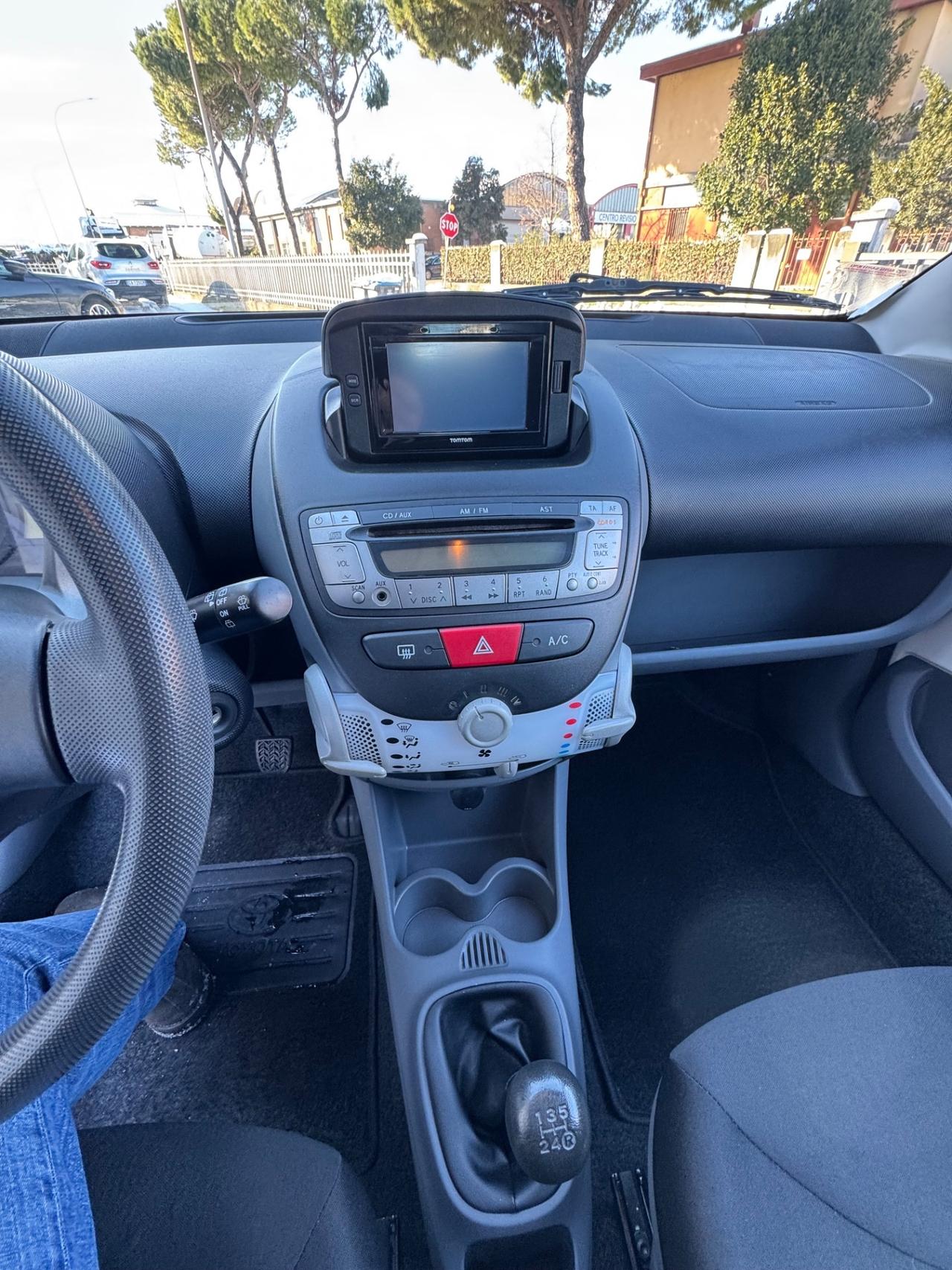 Toyota Aygo 1.0 12V VVT-i 5 porte Now Connect