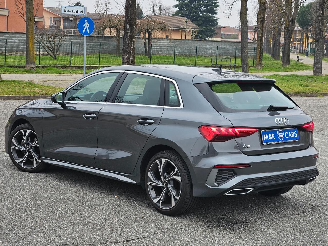 Audi A3 SPB 30 TDI S line Interno/esterno Full Matrix