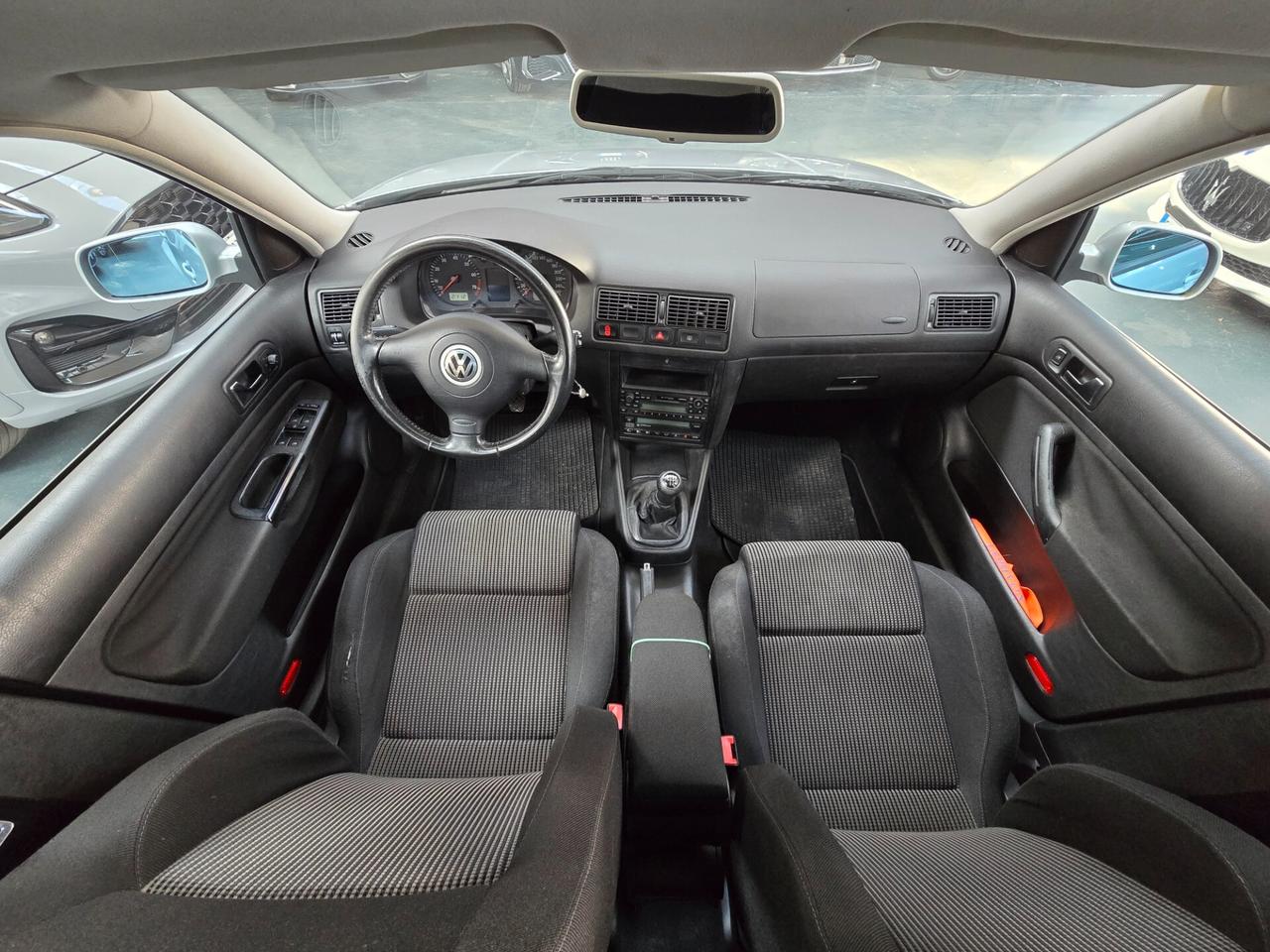 VOLKSWAGEN GOLF HIGHLINE 1.6 16V 105CV 5.p 2001