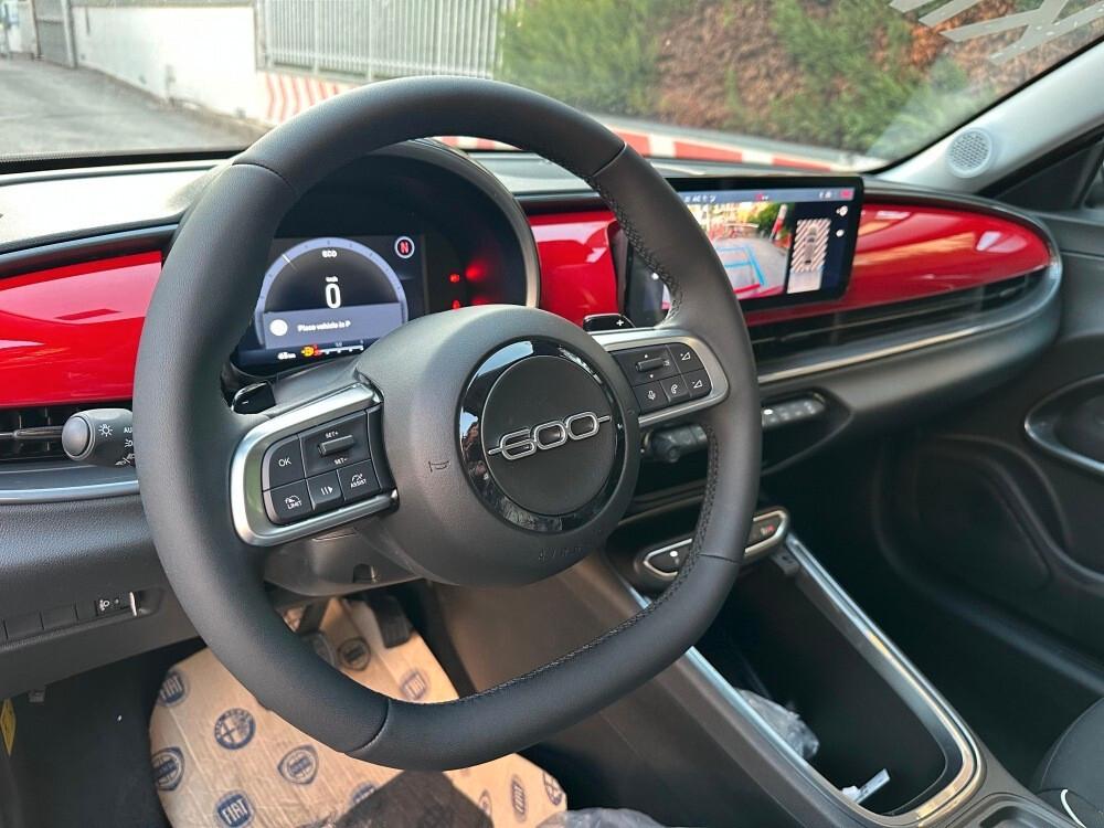 Fiat 600 Hybrid 110 CV DCT MHEV Icon